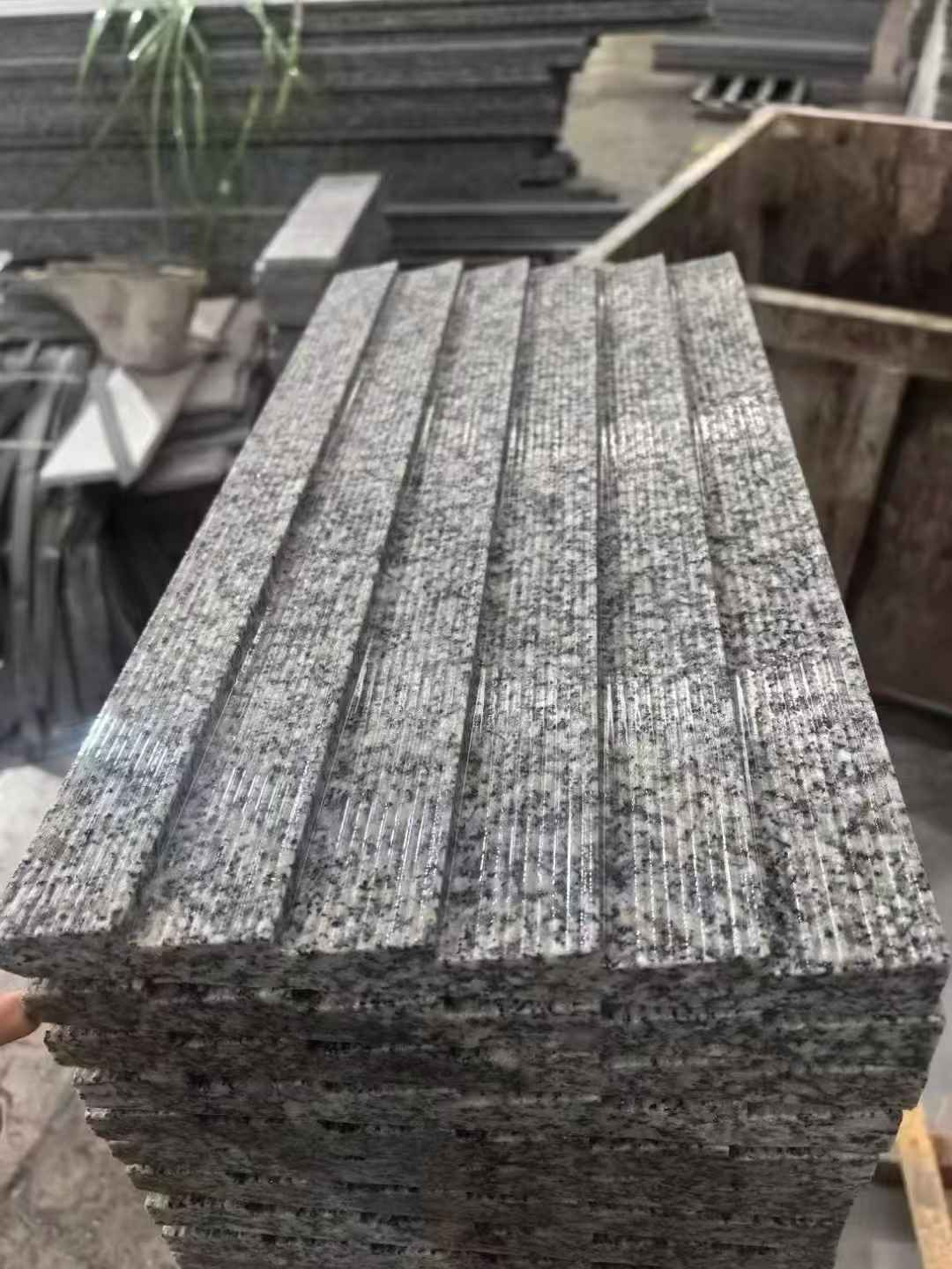 那曲 狼牙石