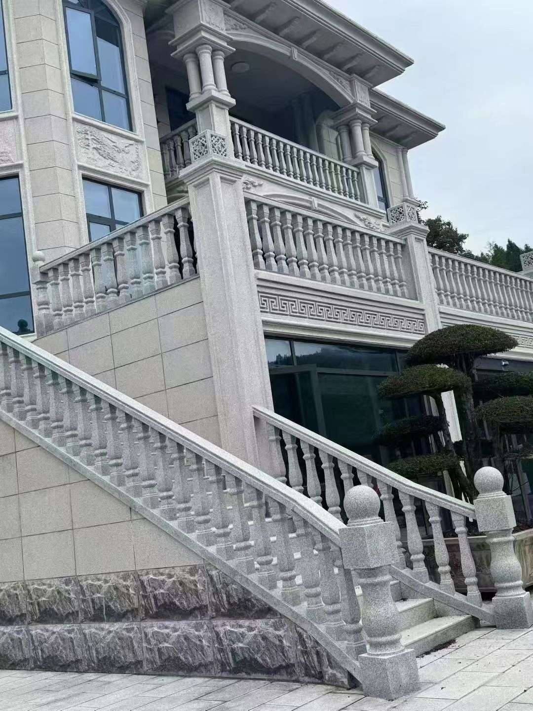 那曲 芝麻白别墅，栏杆