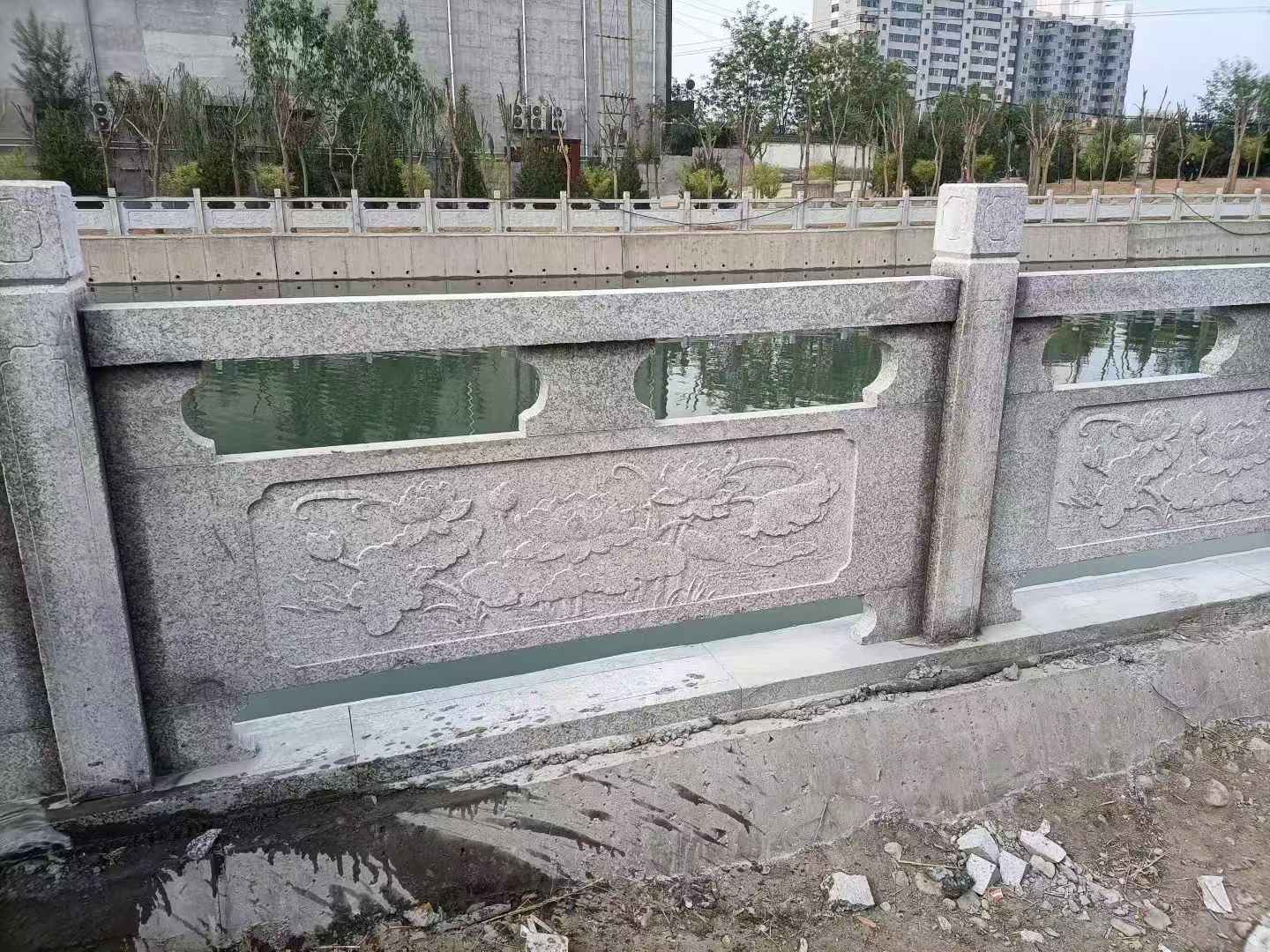 那曲 芙蓉白大花桥梁、河道，石材栏杆、围栏、护栏